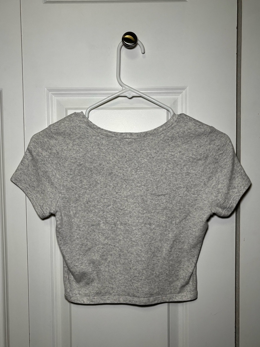 Garage Graphic Cropped Tee - Picture 4 of 4